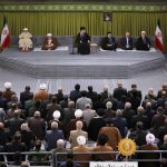 دیدار جمعی از مسئولان نظام، نمایندگان و سفرای کشورهای اسلامی با رهبر انقلاب اسلامی