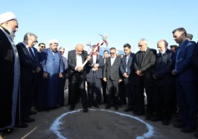 آغاز عملیات اجرایی مسکن کارگری زرندیه با حضور وزیر کار و استاندار مرکزی 